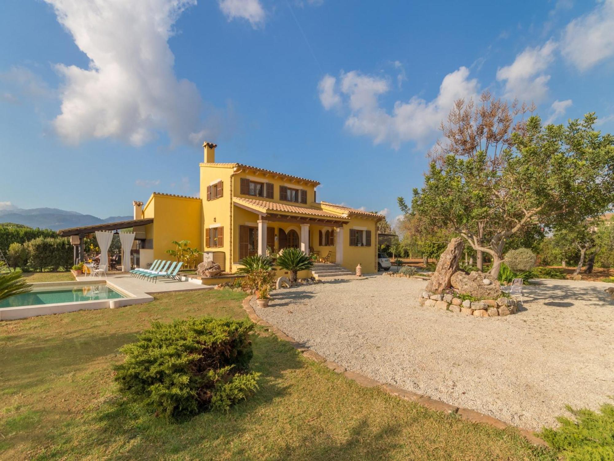 Holiday home Charming In *
